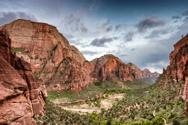 Zion-area scenery in Southern Utah Zion-area scenery in Southern Utah